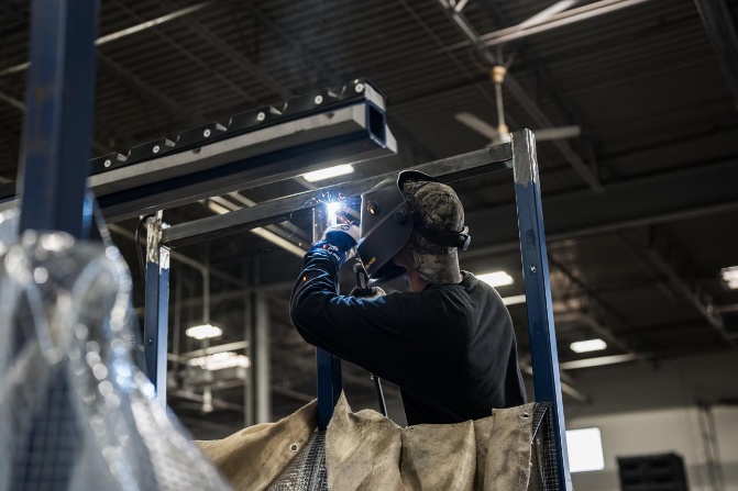 Onsite rack repair, rework and rebuild